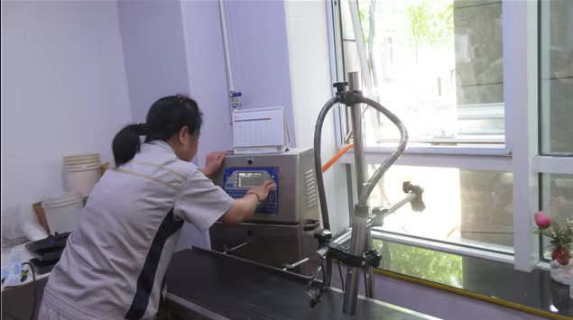 Beijing Junjing Hotel Products Co., Ltd. ligne de production en usine
